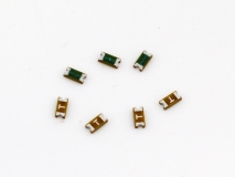 力特0466系列貼片保險(xiǎn)絲