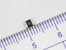 1210SL系列低內(nèi)阻自恢復(fù)保險絲