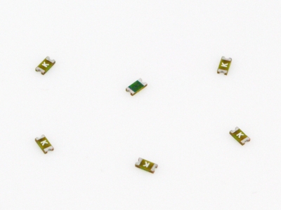 力特0467系列貼片保險(xiǎn)絲